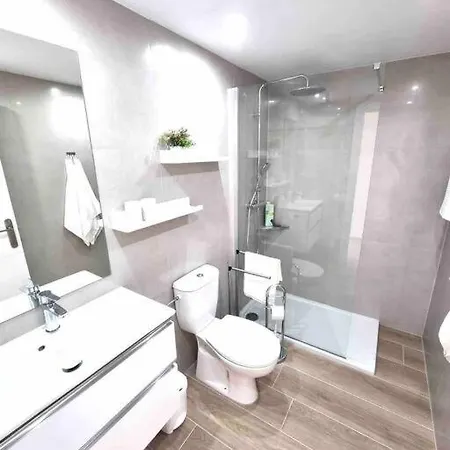 In Costa Adeje Playa De Americas Casanico * プラヤ・デ・ラス・アメリカス