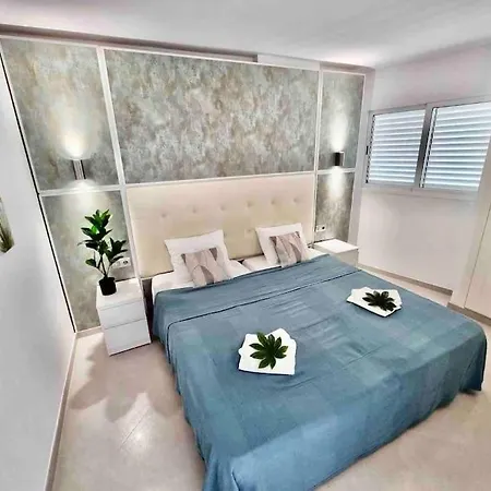 In Costa Adeje Playa De Americas Casanico * Playa de las Americas (Tenerife)