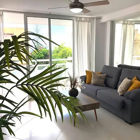 In Costa Adeje Playa De Americas Casanico * Playa de las Americas (Tenerife)